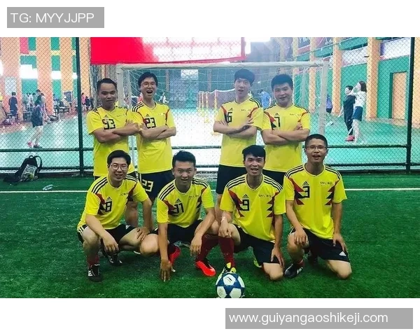 武汉足球队的团队协作揭秘：如何在绿茵场上铸就胜利传奇